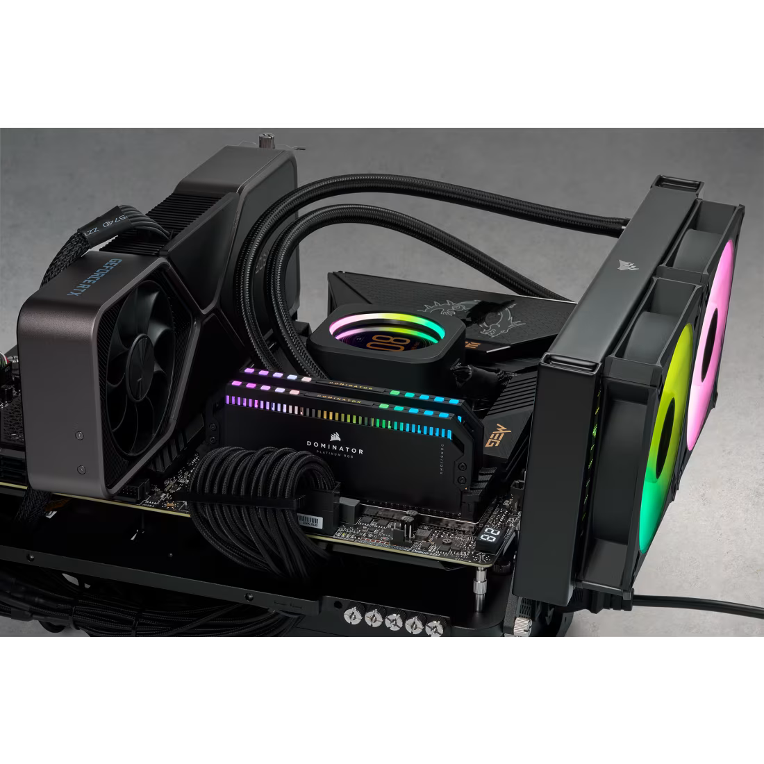 Corsair Dominator Platinum RGB 32GB (16GBx2) CL40 DDR5 5200MHz Ram